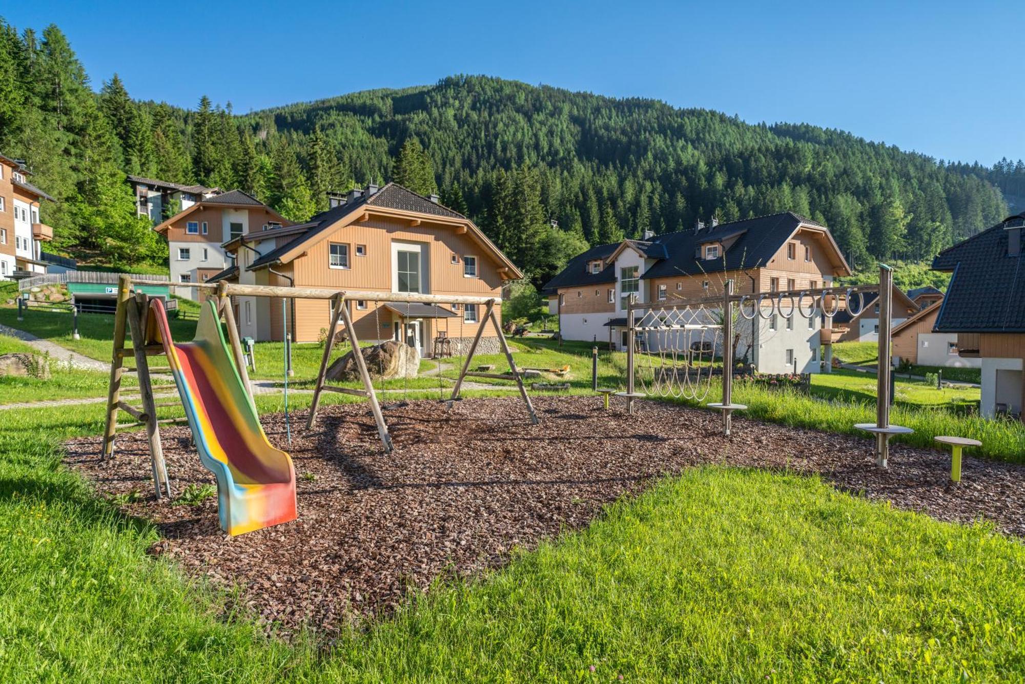 Landal Bad Kleinkirchheim Hotel Exterior photo